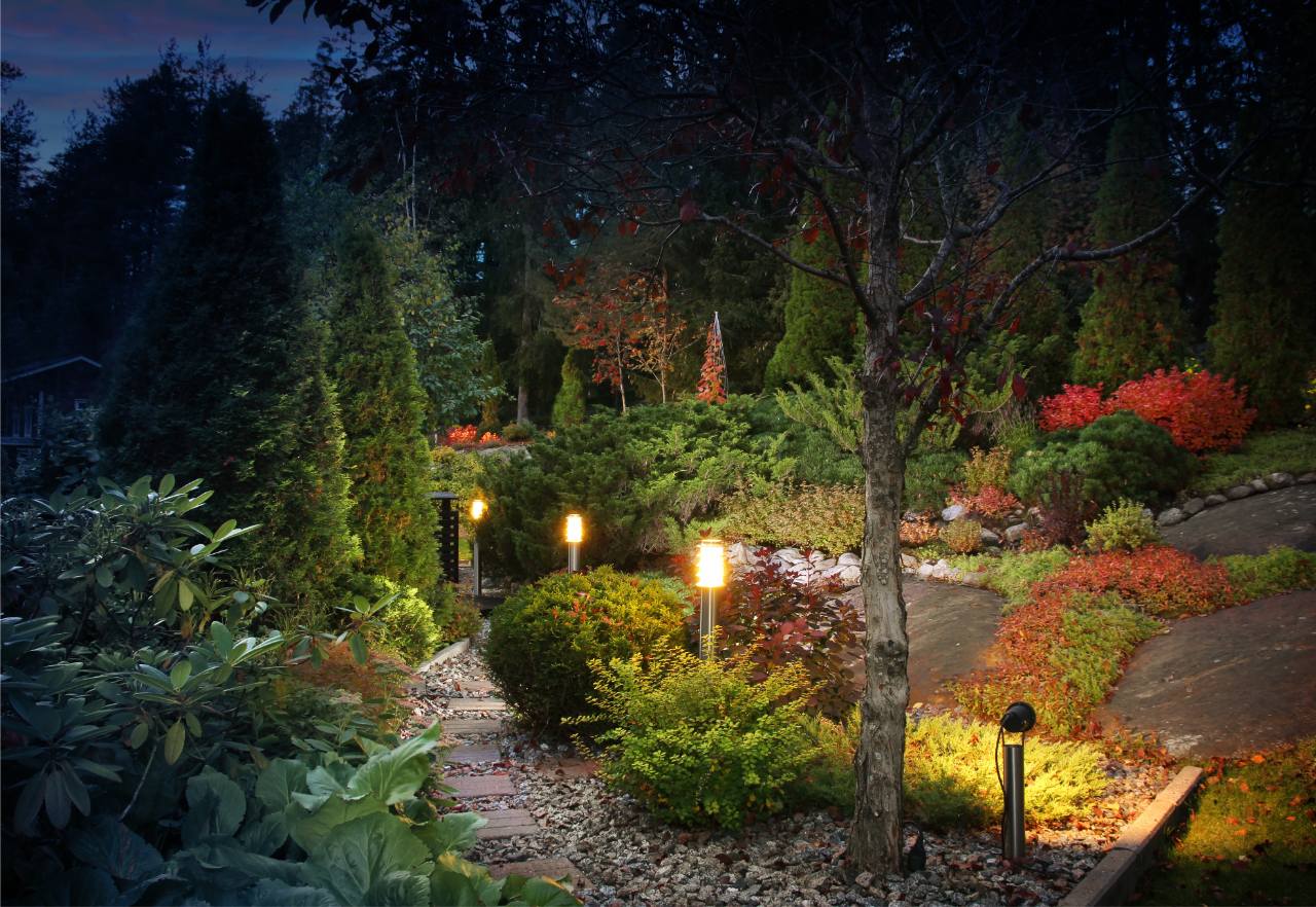 Paradise store garden lighting